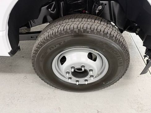 New 2026 Ford F350 XL w/ XL Chrome Package AWD/4WD image 5