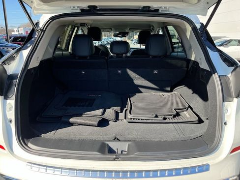 Used 2024 Nissan Murano SV image 20