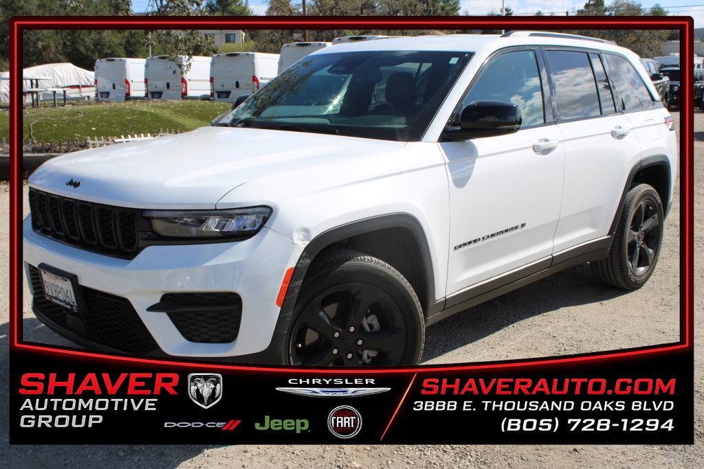 Used 2024 Jeep Grand Cherokee Altitude AWD/4WD image 1