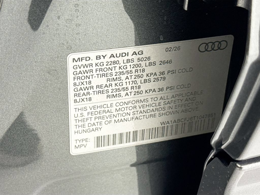 Used 2026 Audi Q3 quattro 2.0T w/ Driver Assistance Package AWD/4WD image 34