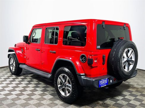 Used 2018 Jeep Wrangler Unlimited Sahara w/ Cold Weather Group image 6