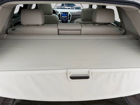 Used 2014 Cadillac SRX Luxury w/ Driver Awareness Package image 40