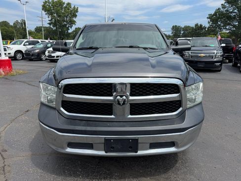 Used 2017 RAM 1500 ST w/ SXT Appearance Group AWD/4WD image 8