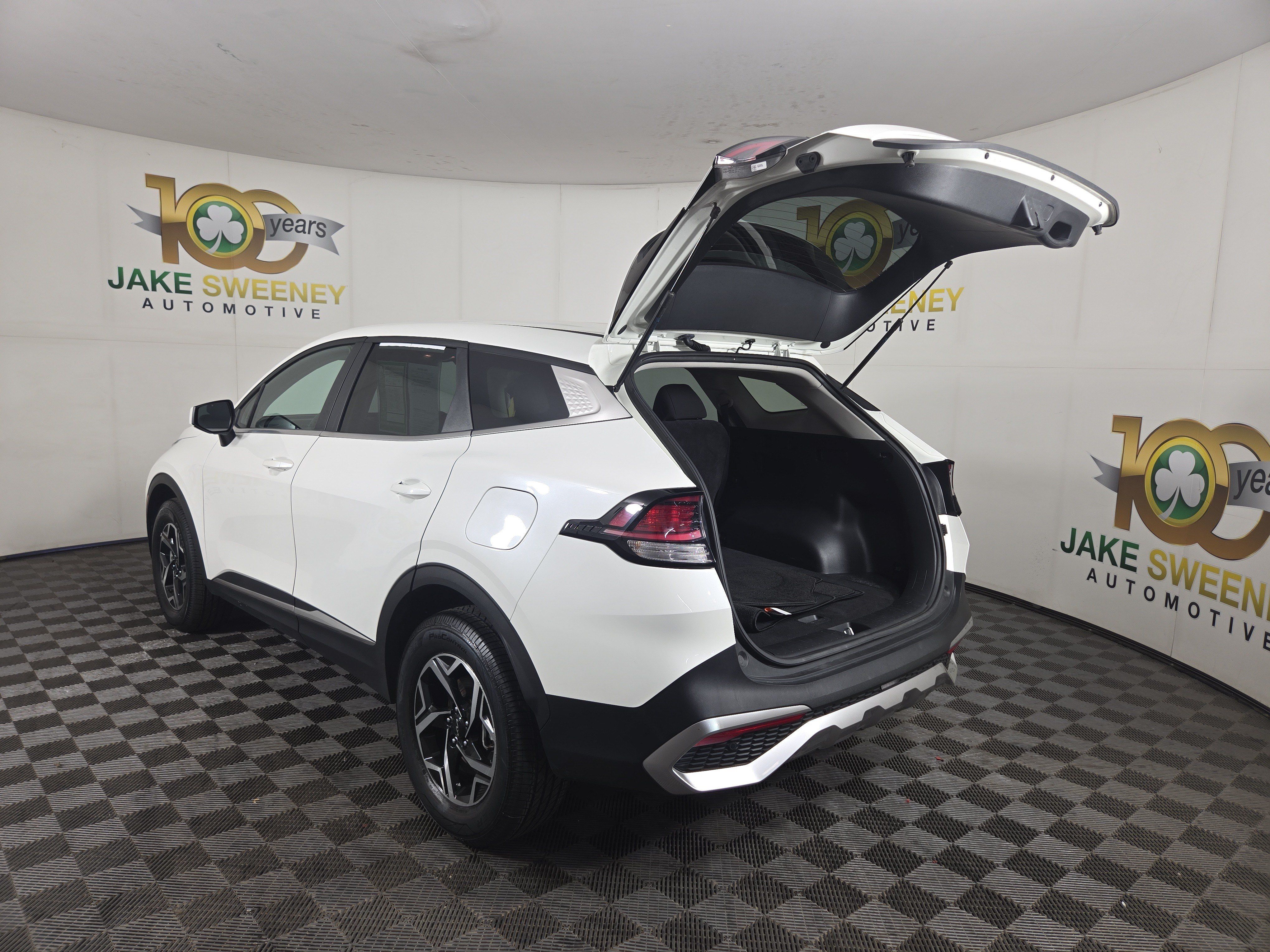 Used 2023 Kia Sportage LX AWD/4WD image 29