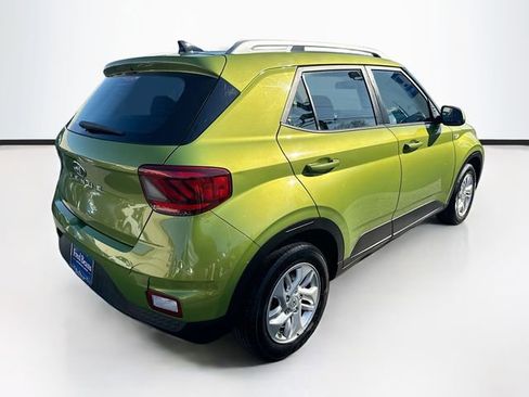 Used 2020 Hyundai Venue SEL image 7