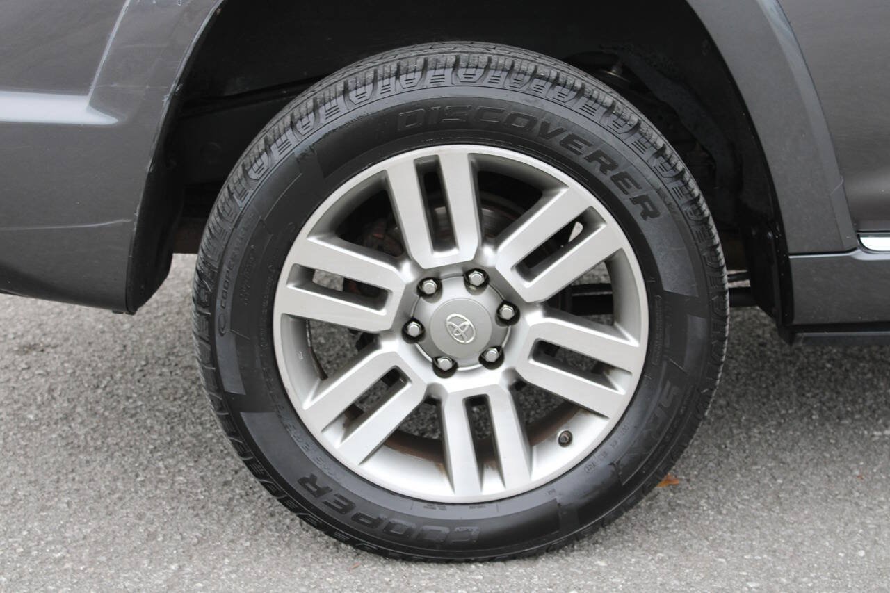 Used 2013 Toyota 4Runner Limited AWD/4WD image 13