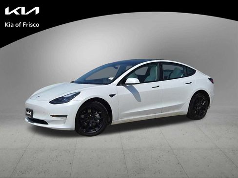 Used 2023 Tesla Model 3 Standard Range RWD image 1