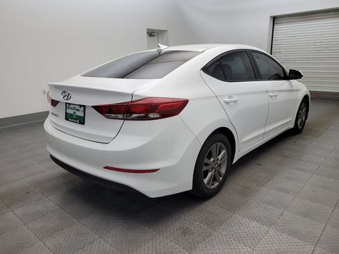 Used 2017 Hyundai Elantra SE FWD image 9