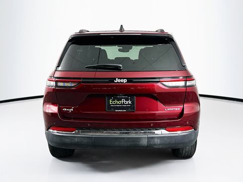 Used 2024 Jeep Grand Cherokee Limited image 7