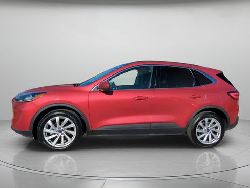 Certified 2022 Ford Escape Titanium w/ Titanium Elite Package AWD/4WD image 16