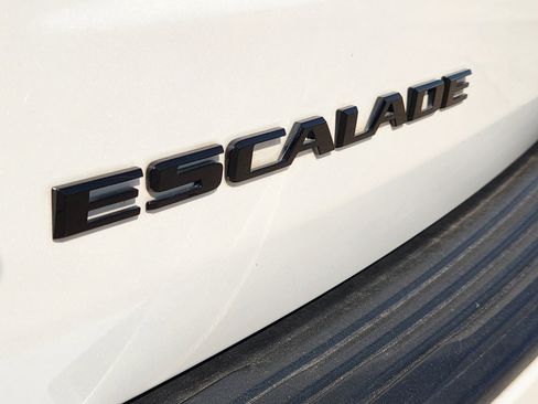 Used 2021 Cadillac Escalade Sport w/ Driver Assist Tech Package AWD/4WD image 29