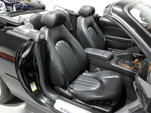Used 2001 Jaguar XK8 Convertible RWD image 33