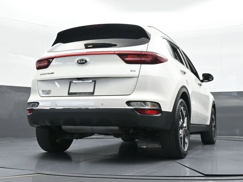 Used 2021 Kia Sportage EX w/ EX Technology Package image 65