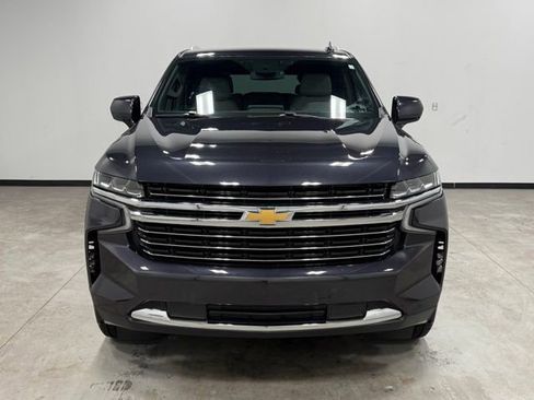 Used 2024 Chevrolet Suburban LT image 4