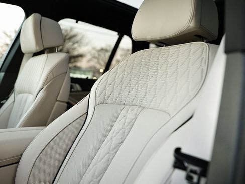 New 2026 BMW X5 xDrive40i w/ M Sport Package image 22