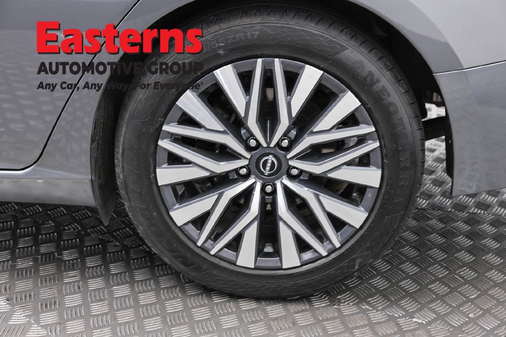 Used 2024 Nissan Altima 2.5 SV FWD image 35