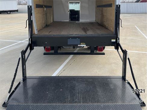 Used 2024 Ford E-350 and Econoline 350 Super Duty w/ Power Windows & Locks Group image 3