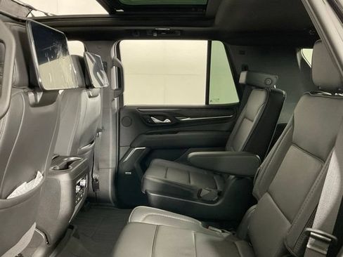 Used 2024 GMC Yukon Denali w/ Denali Reserve Package AWD/4WD image 29