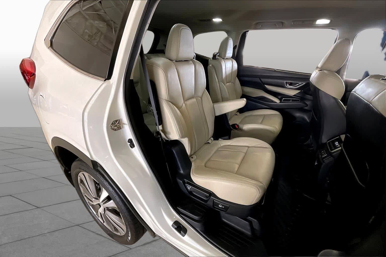 Used 2019 Subaru Ascent Limited w/ Popular Package #3 AWD/4WD image 17