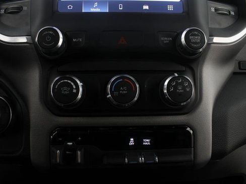 Used 2024 RAM 2500 Big Horn w/ Bed Utility Group image 6