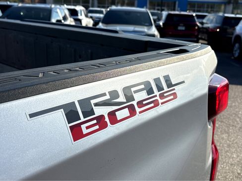 Certified 2022 Chevrolet Silverado 1500 LT Trail Boss image 38