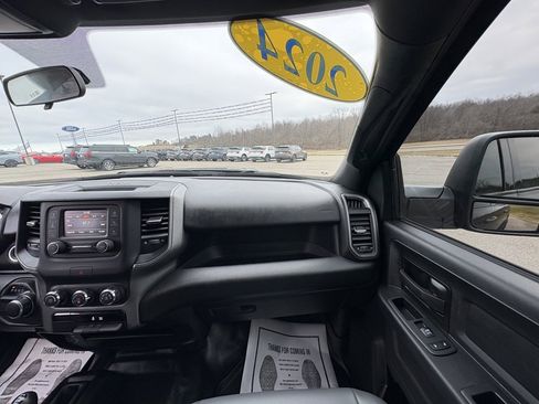 Used 2024 RAM 2500 Tradesman w/ Chrome Appearance Group image 26