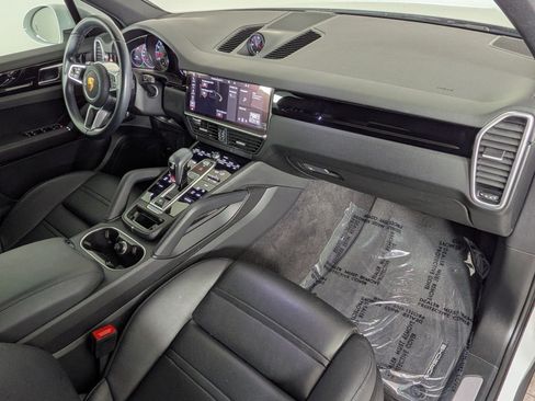 Certified 2021 Porsche Cayenne AWD/4WD image 20