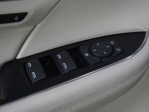 Used 2023 Buick Envision Avenir image 22