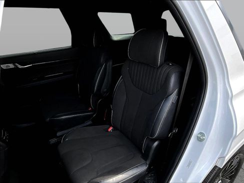 Used 2024 Hyundai Palisade Calligraphy AWD/4WD image 25