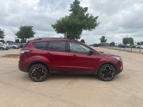 Used 2018 Ford Escape SE w/ SE Sport Appearance Package AWD/4WD image 6