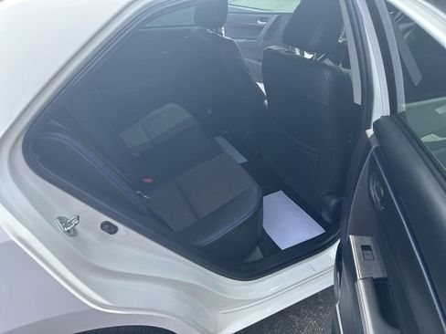 Used 2018 Toyota Corolla SE FWD image 16