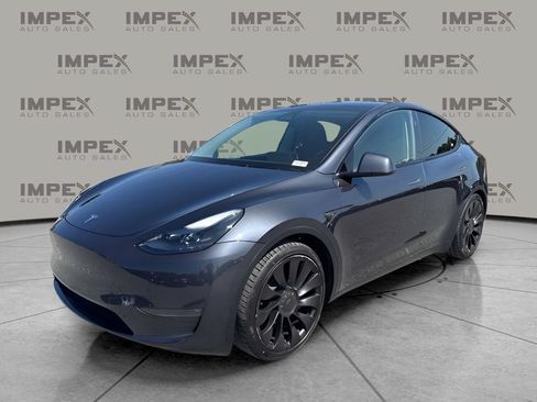 Used 2024 Tesla Model Y Performance AWD/4WD image 1