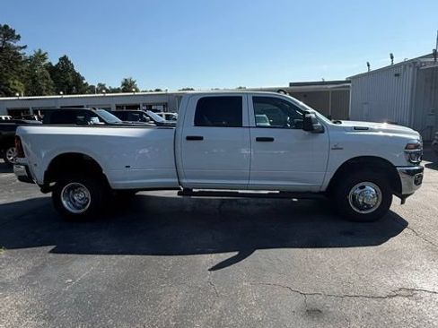 New 2026 RAM 3500 Tradesman AWD/4WD image 3