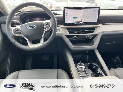 New 2026 Ford Explorer Active RWD image 14
