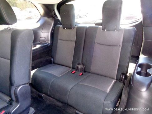 Used 2019 Nissan Pathfinder S image 15