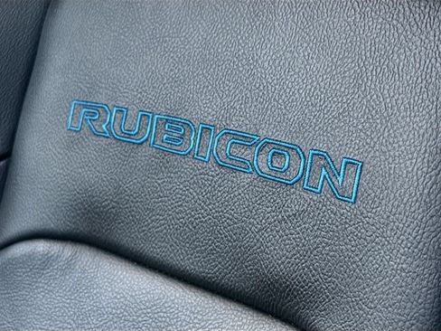 Used 2022 Jeep Wrangler Unlimited Rubicon 4xe w/ Cold Weather Group AWD/4WD image 22