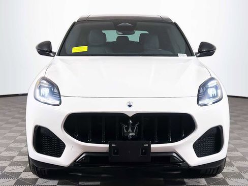 Used 2025 Maserati Grecale Modena image 2