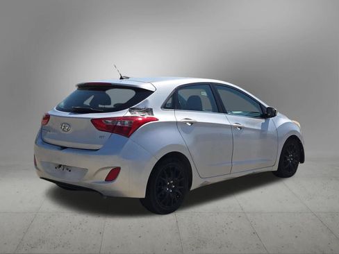 Used 2017 Hyundai Elantra GT FWD image 6