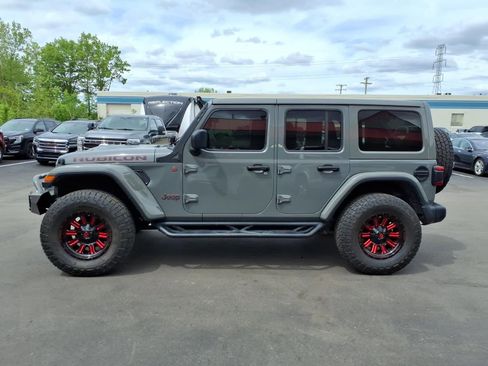 Used 2018 Jeep Wrangler Unlimited Rubicon AWD/4WD image 2
