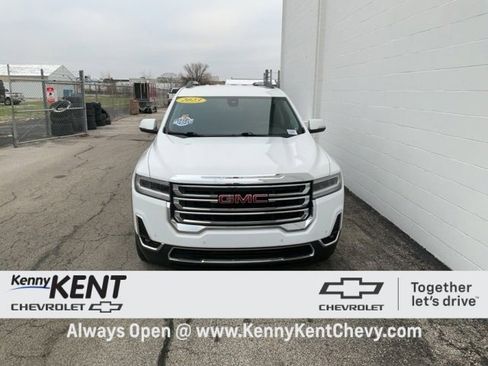 Certified 2023 GMC Acadia SLT w/ Preferred Package image 5