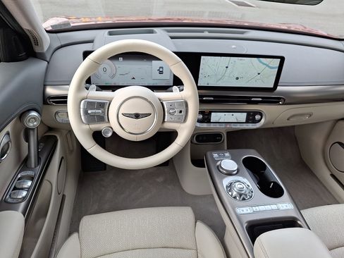Certified 2023 Genesis GV60 Advanced AWD/4WD image 10