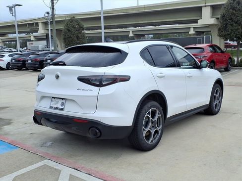 New 2025 Alfa Romeo Stelvio Sprint w/ Convenience Package image 7
