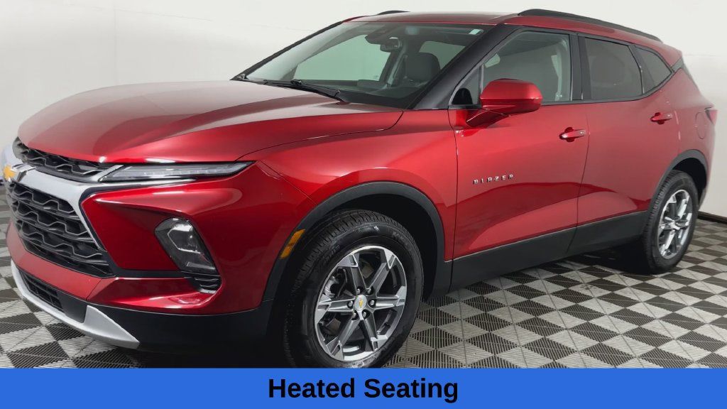 Used 2023 Chevrolet Blazer LT w/ Convenience Package AWD/4WD image 6