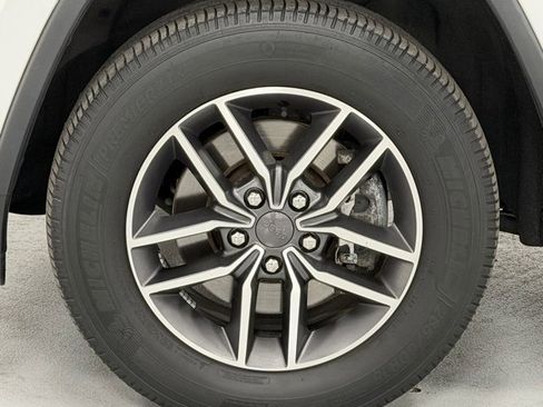 Used 2021 Jeep Grand Cherokee Limited image 9