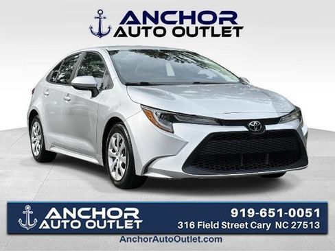 Used 2021 Toyota Corolla LE image 1