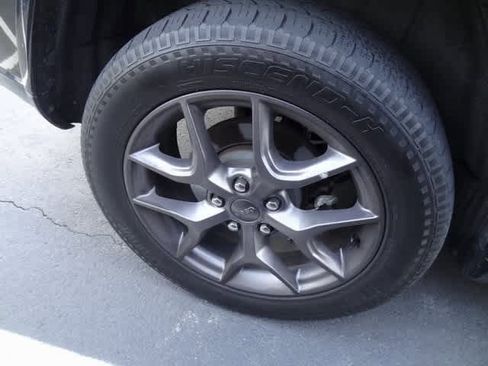 Used 2021 Jeep Grand Cherokee Limited w/ Quick Order Package 28K 80th image 12