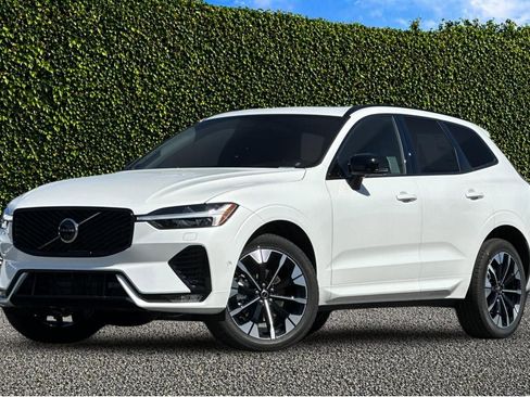 New 2026 Volvo XC60 B5 Plus w/ Climate Package AWD/4WD image 2