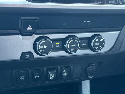 Used 2019 Toyota Tacoma SR5 image 21