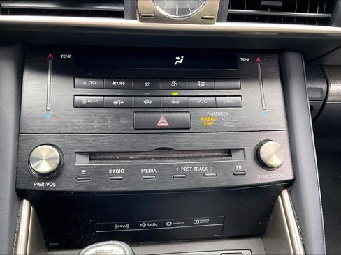 Used 2018 Lexus IS 300 F Sport w/ F Sport Package RWD image 31