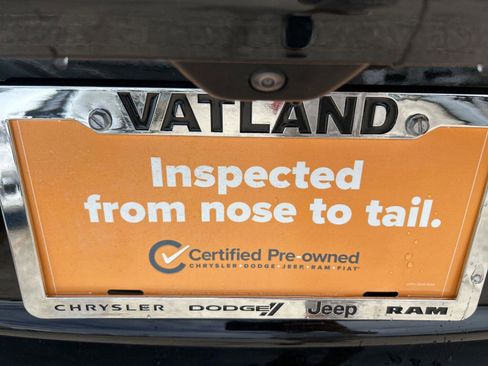 Certified 2024 Jeep Grand Cherokee L Limited w/ Black Appearance Package image 36